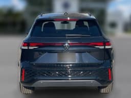 Volkswagen Tiguan SE R-Line Black FWD 2026 — side view