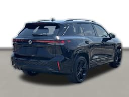 Volkswagen Tiguan SE R-Line Black FWD 2026 — side view