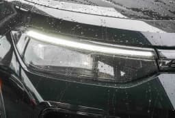 Volkswagen Tiguan SE R-Line Black 2.0T FWD 2026 — side view