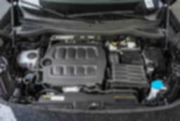 Volkswagen Tiguan SE R-Line Black 2.0T FWD 2026 — side view