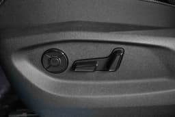 Volkswagen Tiguan SE R-Line Black 2.0T FWD 2026 — side view