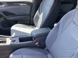 Volkswagen Tiguan SE R-Line Black 2.0T FWD 2026 — side view