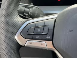 Volkswagen Tiguan SE R-Line Black 2.0T FWD 2026 — side view