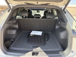 Volkswagen Tiguan SE R-Line Black 2.0T FWD 2026 — side view