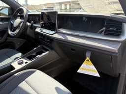 Volkswagen Tiguan SE R-Line Black 2.0T FWD 2026 — side view