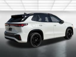 Volkswagen Tiguan SE R-Line Black 2.0T FWD 2026 — side view