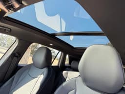 Volkswagen Tiguan SE R-Line Black 2.0T FWD 2026 — side view
