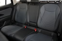 Volkswagen Tiguan SE 2.0T 4MOTION 2026 — side view
