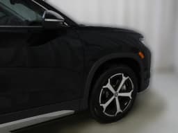 Volkswagen Tiguan SE 2.0T 4MOTION 2026 — side view