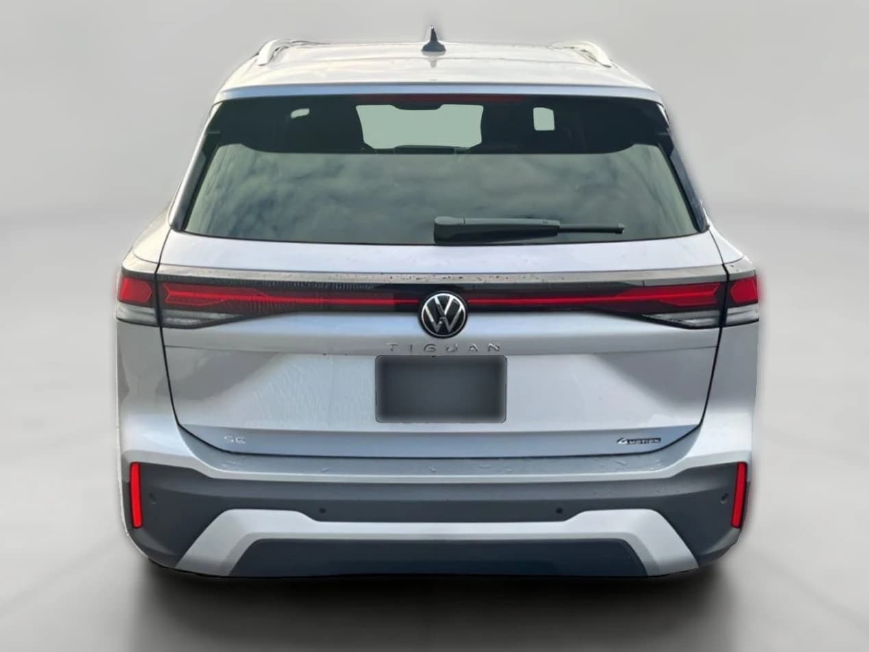 Volkswagen Tiguan SE 4MOTION 2026 — side view