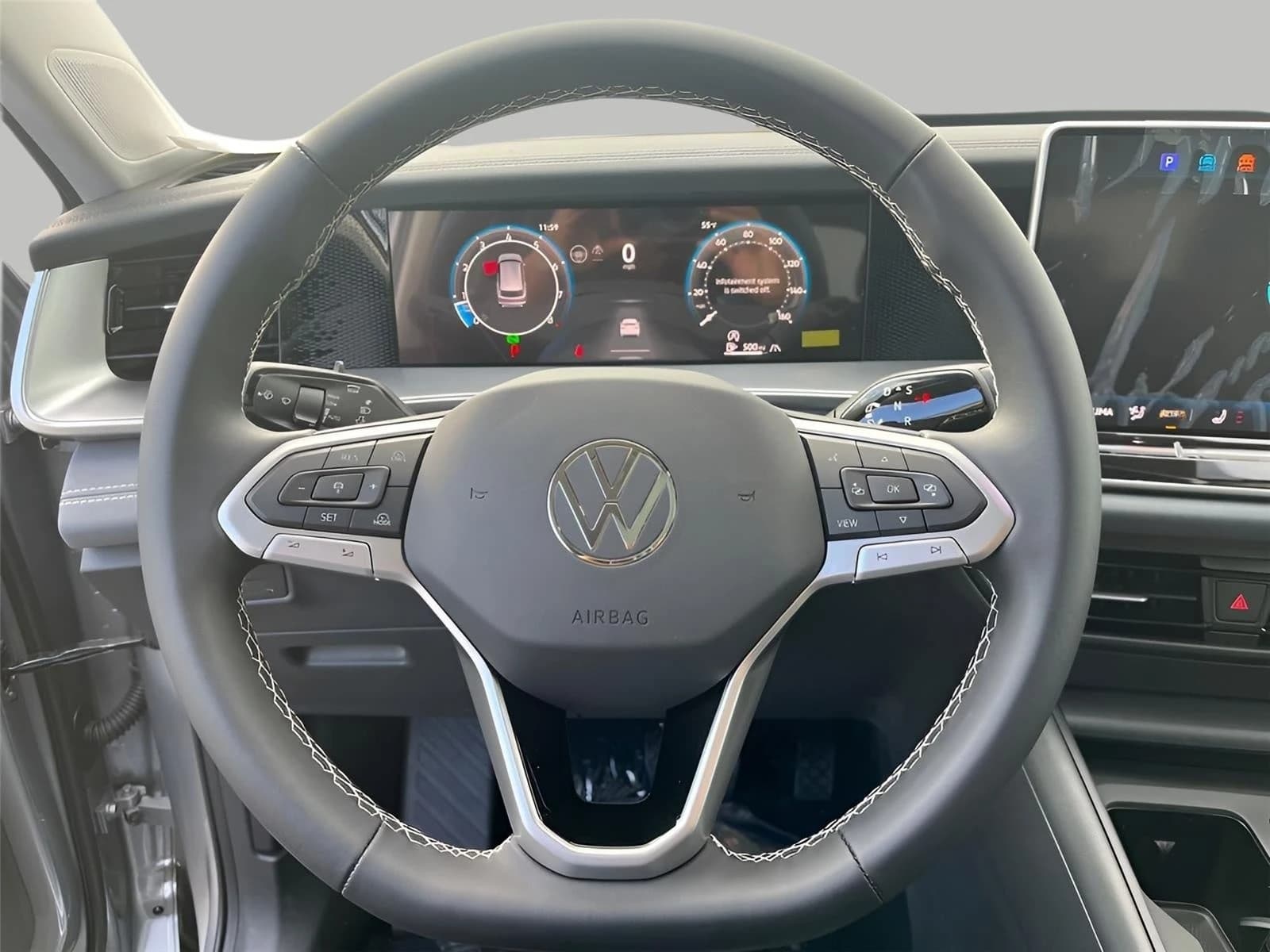 Volkswagen Tiguan SE 4MOTION 2026 — side view