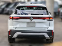 Volkswagen Tiguan SE 4MOTION 2026 — side view