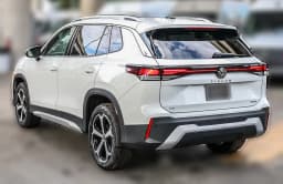 Volkswagen Tiguan SE 4MOTION 2026 — side view