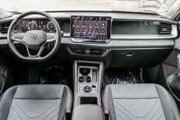 Volkswagen Tiguan SE 4MOTION 2026 — side view