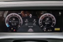 Volkswagen Tiguan SE 4MOTION 2026 — side view