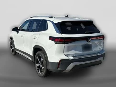 Volkswagen Tiguan SE 4MOTION 2026 — side view