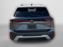 Volkswagen Tiguan SE 2.0T 4MOTION 2026 — side view