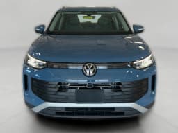 Volkswagen Tiguan SE 4MOTION 2026 — side view