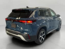 Volkswagen Tiguan SE 4MOTION 2026 — side view