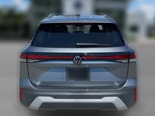 Volkswagen Tiguan SE 2.0T FWD 2026 — side view