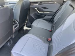Volkswagen Tiguan SE 2.0T FWD 2026 — side view