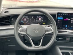 Volkswagen Tiguan SE FWD 2026 — side view
