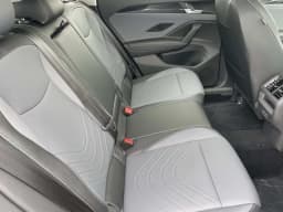 Volkswagen Tiguan SE FWD 2026 — side view