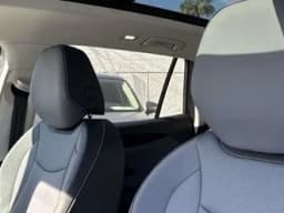 Volkswagen Tiguan SE FWD 2026 — side view