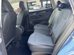 Volkswagen Tiguan SE FWD 2026 — side view