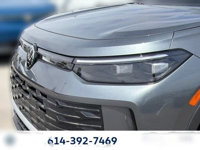Volkswagen Tiguan SE FWD 2026 — side view