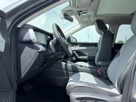 Volkswagen Tiguan SE FWD 2026 — side view