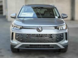 Volkswagen Tiguan SE FWD 2026 — side view