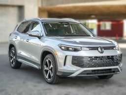 Volkswagen Tiguan SE FWD 2026 — side view