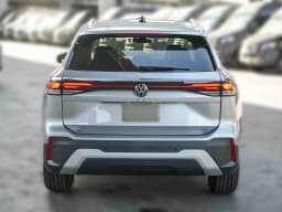 Volkswagen Tiguan SE FWD 2026 — side view