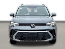 Volkswagen Taos SE FWD 2025 — side view