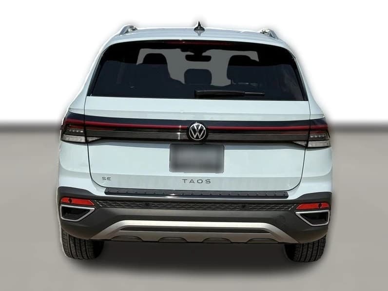 Volkswagen Taos SE FWD 2025 — side view