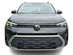 Volkswagen Taos SE FWD 2026 — side view