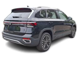 Volkswagen Taos SE FWD 2026 — side view