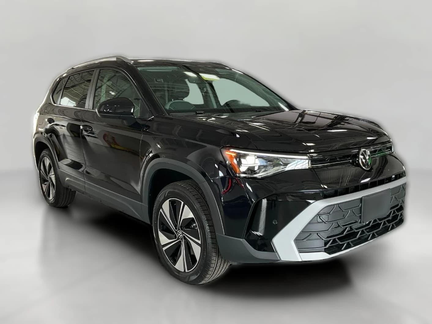 Volkswagen Taos SE 4MOTION 2026 — side view