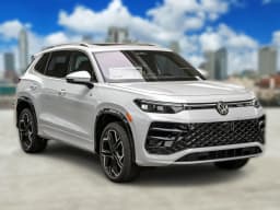 Volkswagen Tiguan SEL R-Line Turbo 4MOTION 2026 — side view