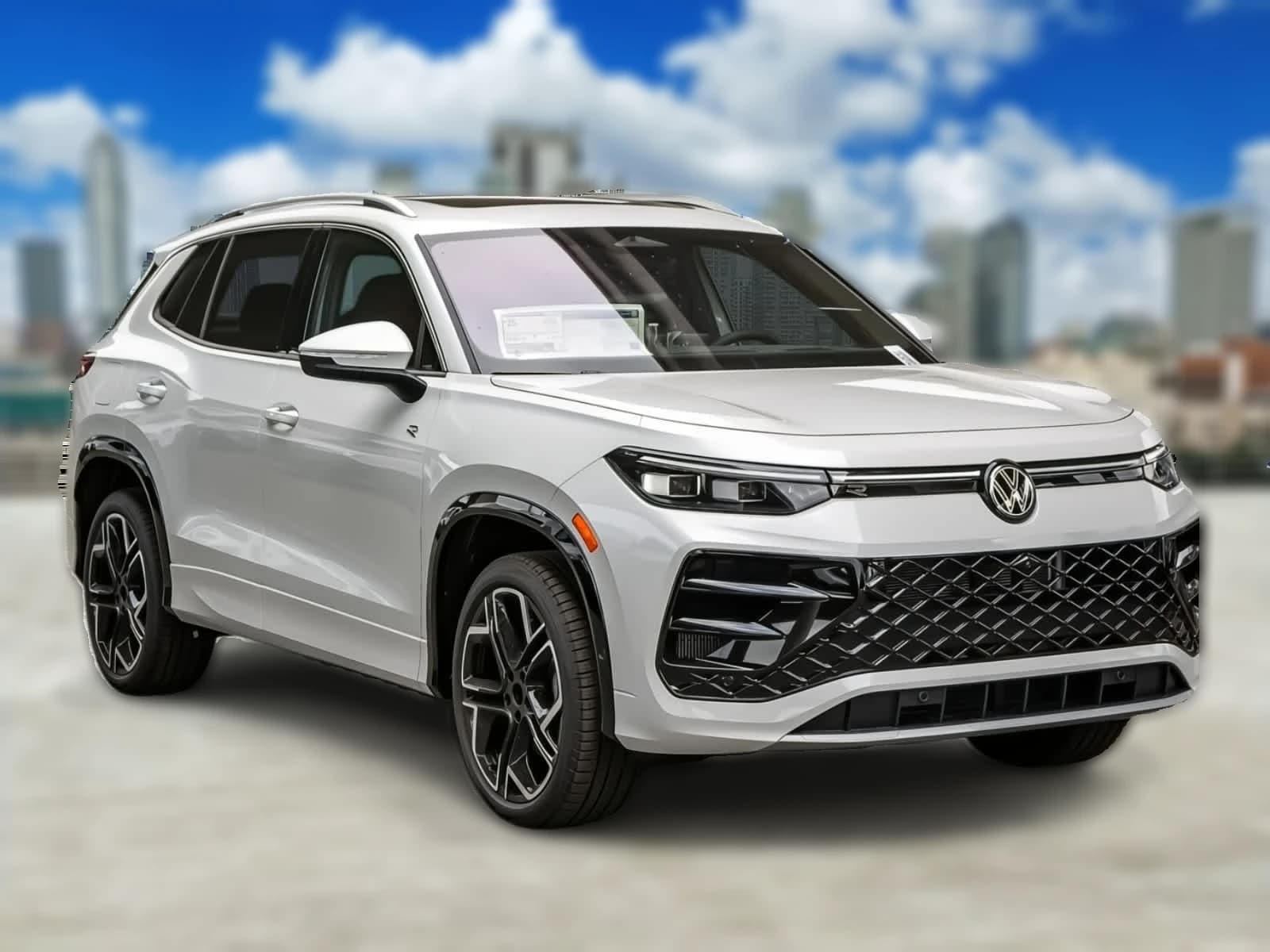 Volkswagen Tiguan SEL R-Line Turbo 4MOTION 2026 — side view