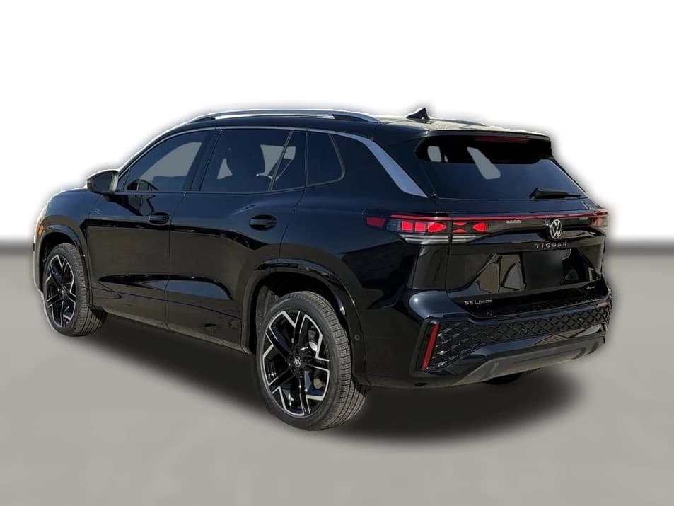 Volkswagen Tiguan SEL R-Line Turbo 2.0T 4MOTION 2026 — side view