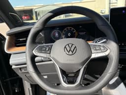 Volkswagen Tiguan SEL R-Line Turbo 2.0T 4MOTION 2026 — side view