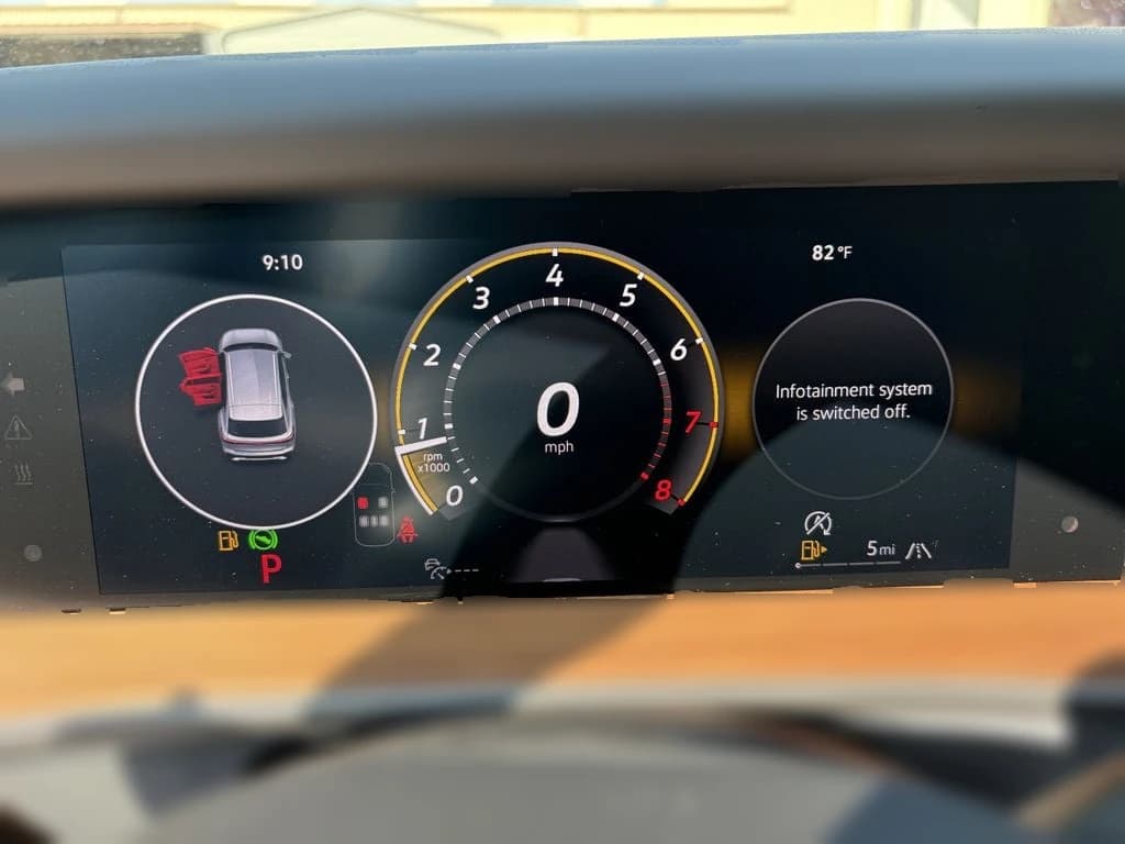 Volkswagen Tiguan SEL R-Line Turbo 2.0T 4MOTION 2026 — side view