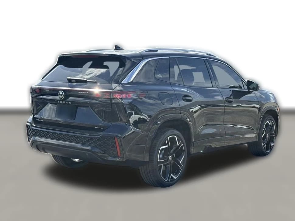 Volkswagen Tiguan SEL R-Line Turbo 4MOTION 2026 — side view