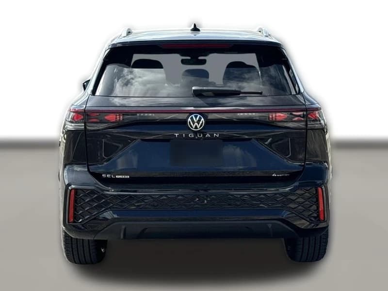 Volkswagen Tiguan SEL R-Line Turbo 4MOTION 2026 — side view