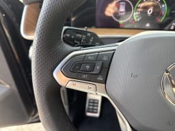 Volkswagen Tiguan SEL R-Line Turbo 4MOTION 2026 — side view