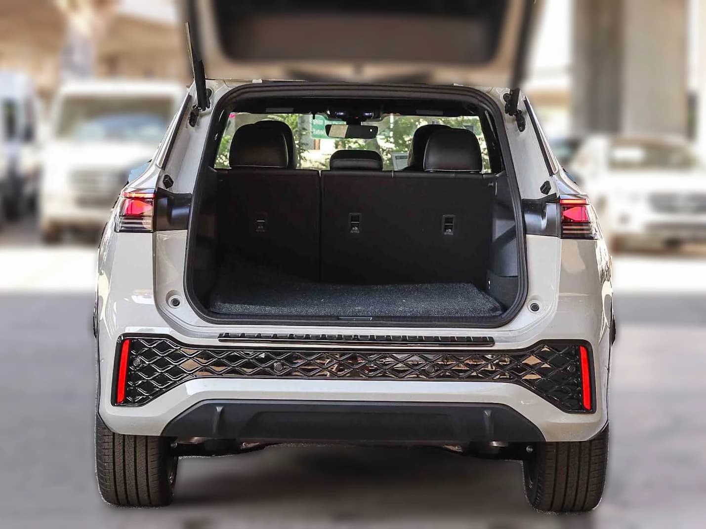 Volkswagen Tiguan SEL R-Line Turbo 4MOTION 2026 — side view