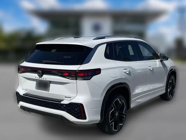 Volkswagen Tiguan SEL R-Line Turbo 4MOTION 2026 — side view