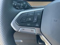 Volkswagen Tiguan SEL R-Line Turbo 4MOTION 2026 — side view